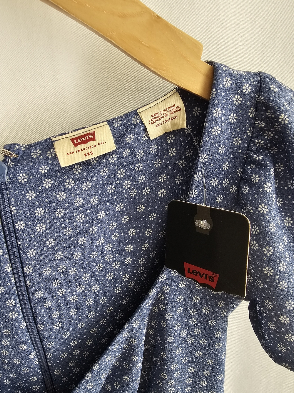 Levi's Blue & White Floral Delray Short Sleeve Mini Dress - Picture 10 of 15